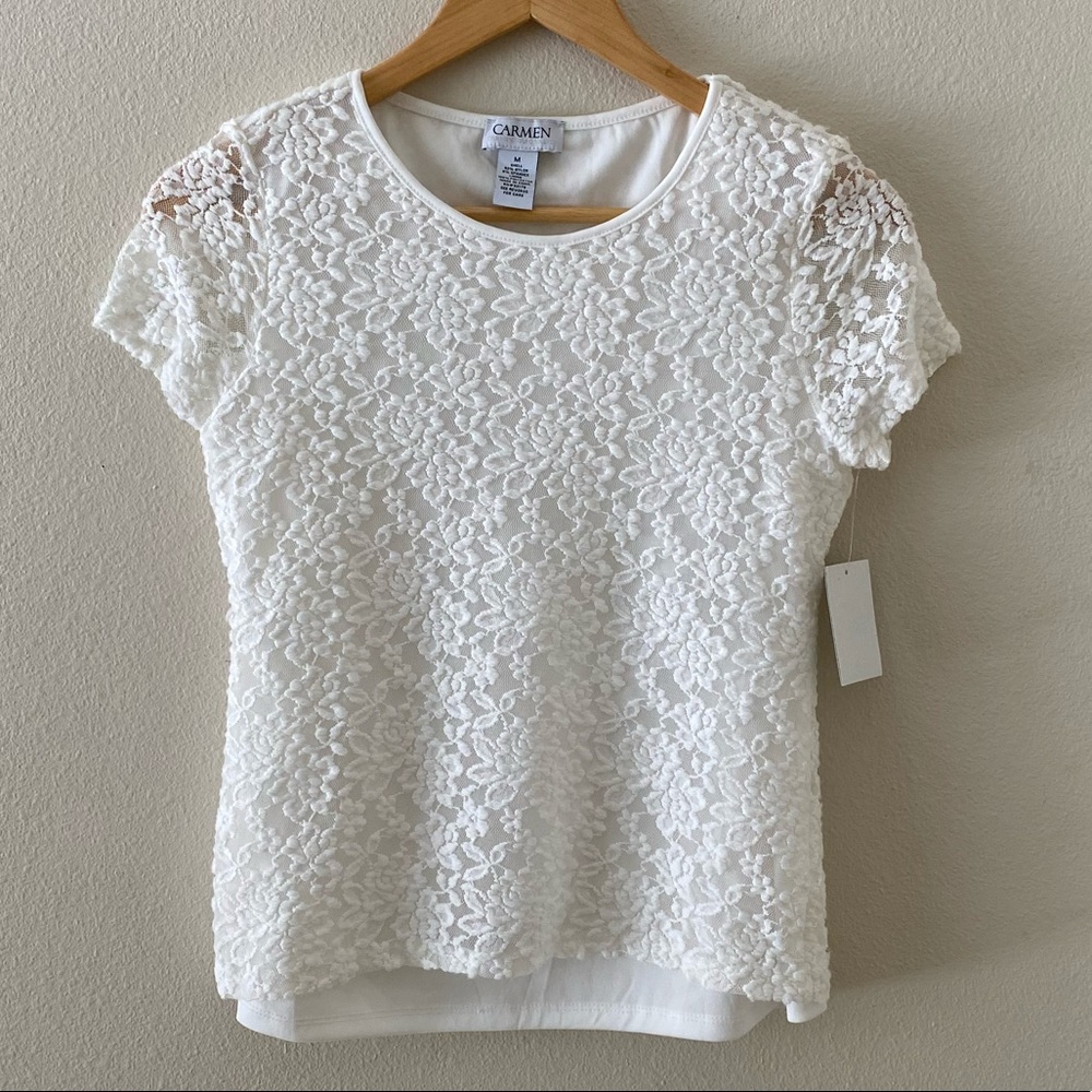 CARMEN, NWT, white shirt sleeve top, size medium